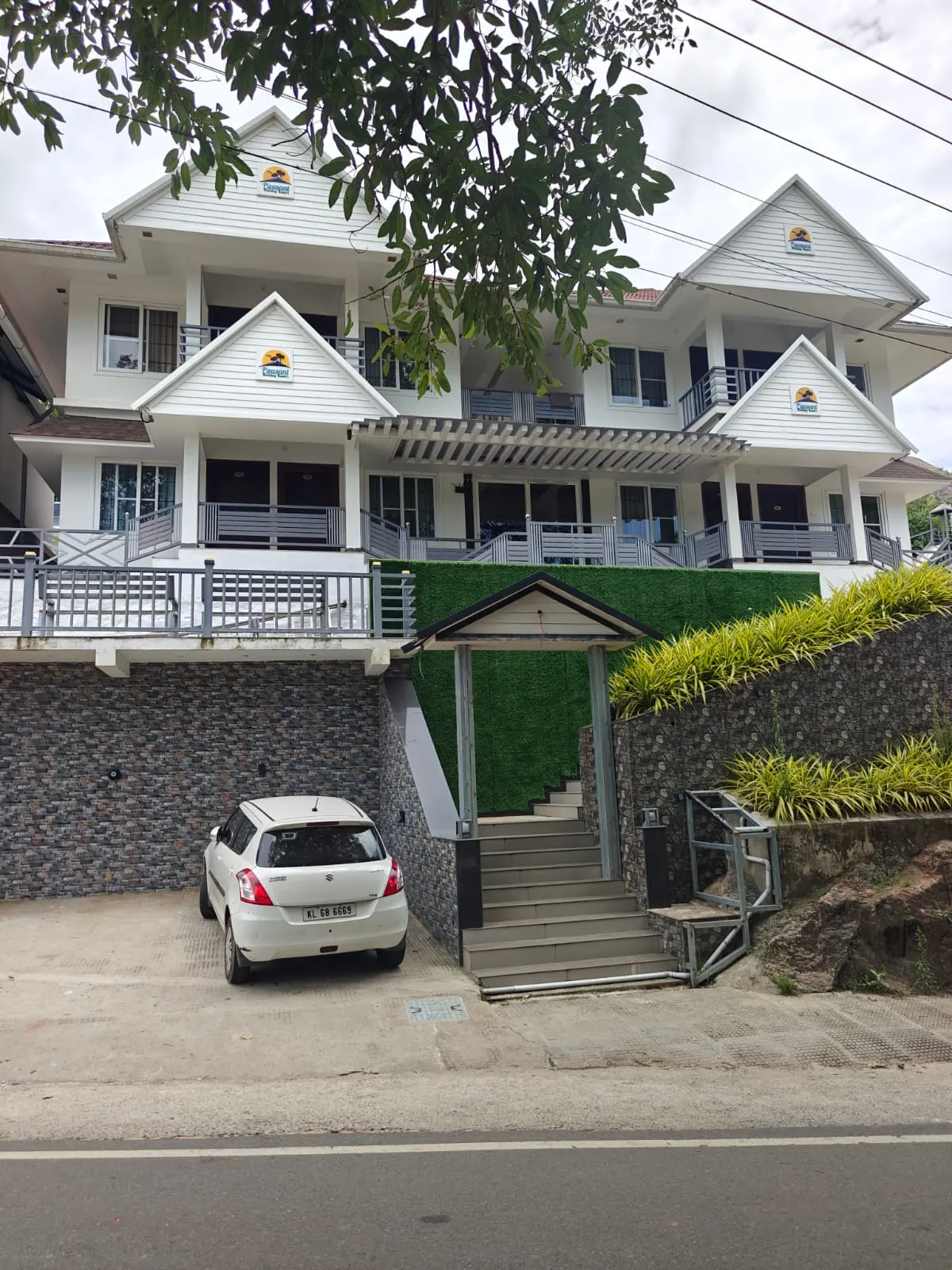 Pleasant Holiday Resort front elevation
