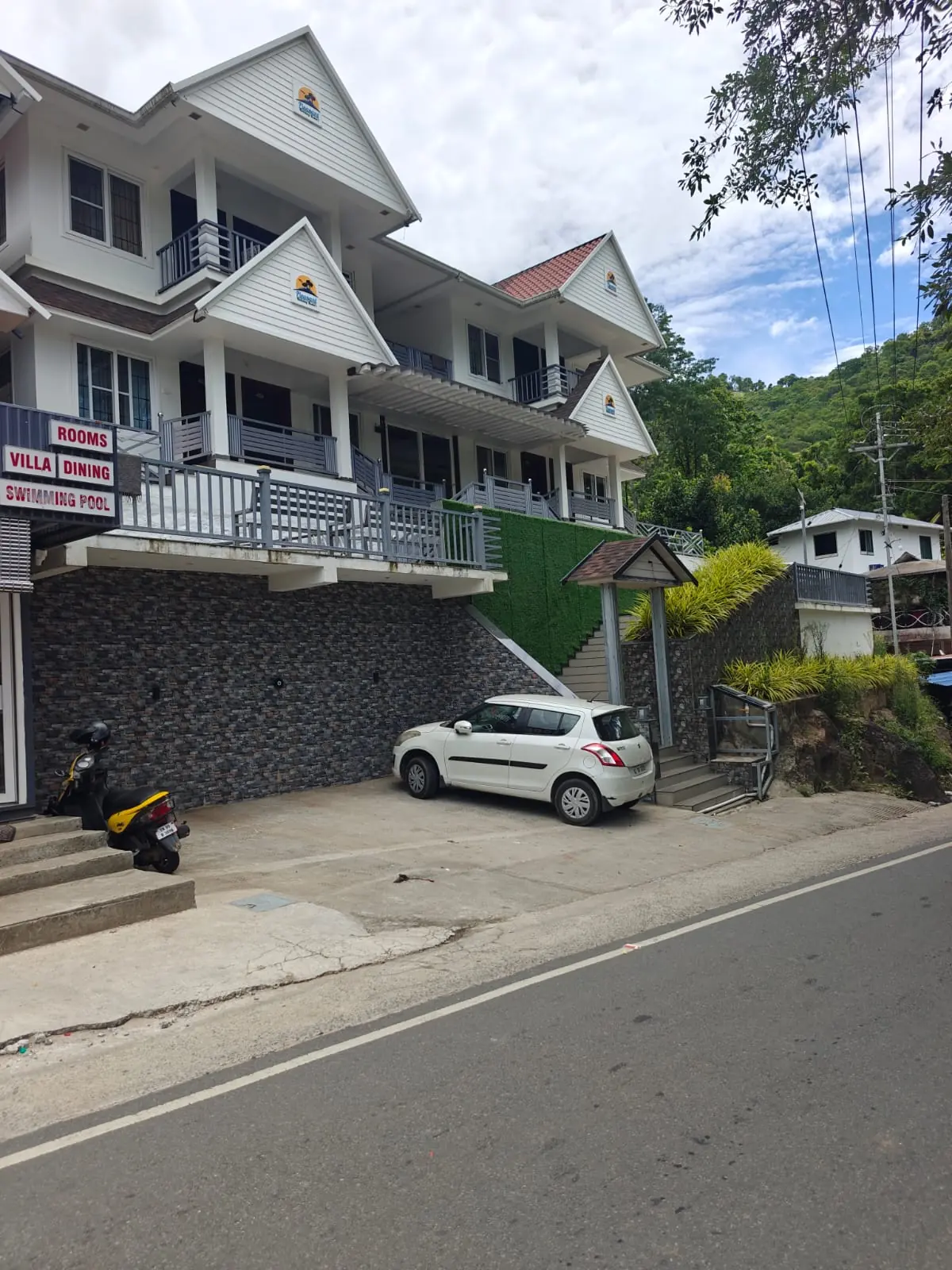Pleasant Holiday Resort side frontage in daylight